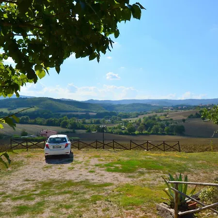 Beautiful In The Umbrian Countryside With Bbq & Pool Holiday home