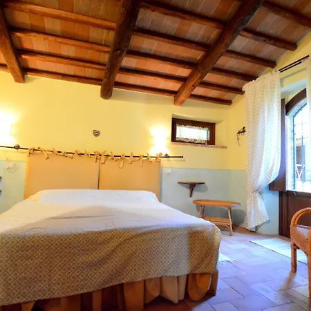 Beautiful In The Umbrian Countryside With Bbq & Pool Holiday home